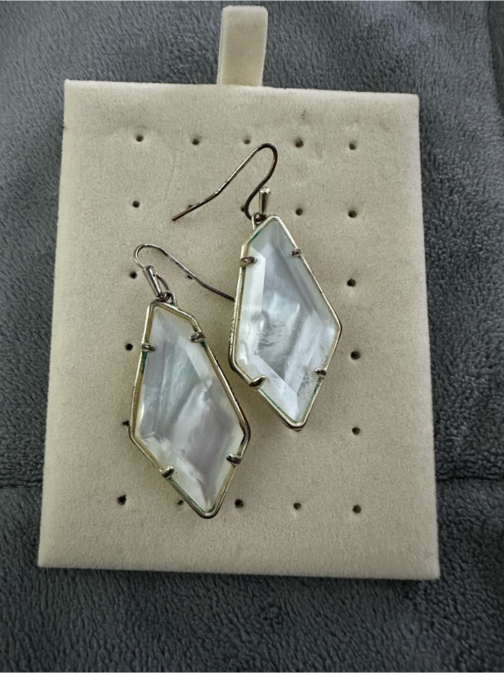 Kendra Scott White Mother-of-Pearl Gold-Frame Kite Drop Earrings